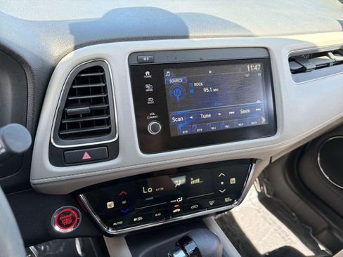 Used 2020 Honda HR-V EX image 24