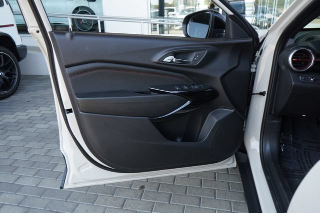 Used 2026 Chevrolet Trax RS w/ Sunroof Package FWD image 13