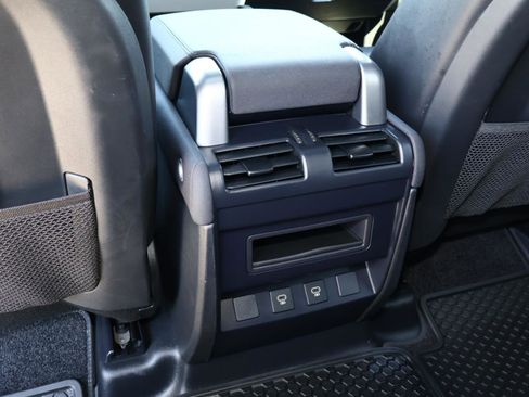 Used 2023 Land Rover Defender 110 X-Dynamic SE image 14