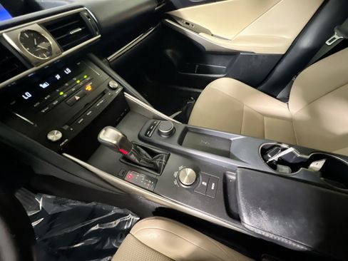 Used 2017 Lexus IS 200t RWD image 25