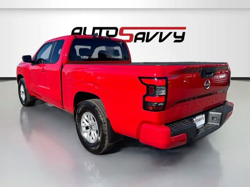 Used 2024 Nissan Frontier SV w/ Technology Package RWD image 5