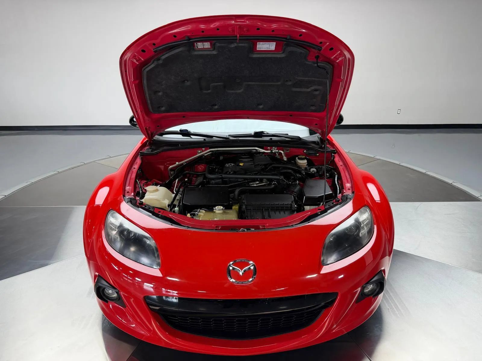 Used 2013 MAZDA MX-5 Miata Club RWD image 11