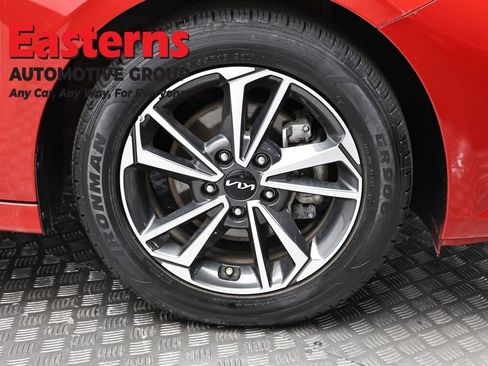 Used 2024 Kia Forte LXS FWD image 30