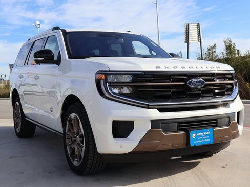 New 2025 Ford Expedition King Ranch image 6