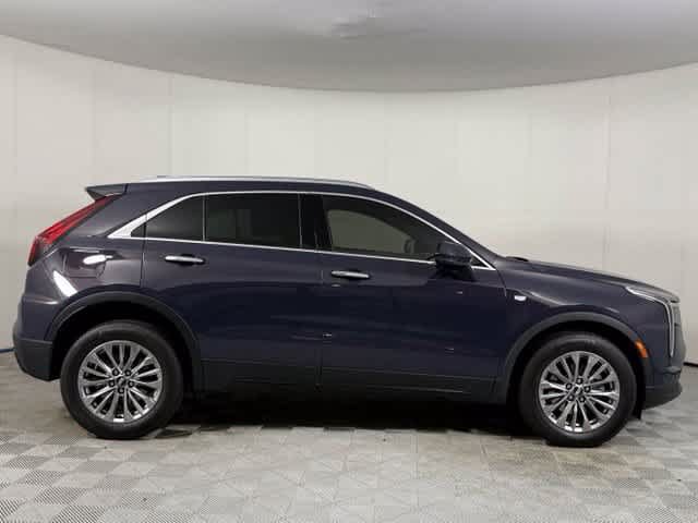 Used 2024 Cadillac XT4 Premium Luxury w/ Technology Package FWD image 9