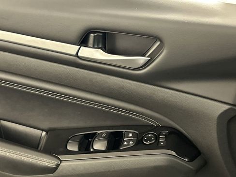 Used 2023 Nissan Altima 2.5 SL image 19