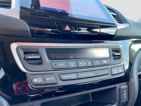 Used 2019 Honda Ridgeline RTL-E image 16