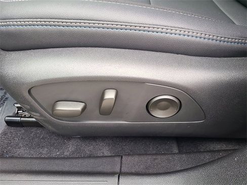 New 2026 Chevrolet Equinox EV LT image 27