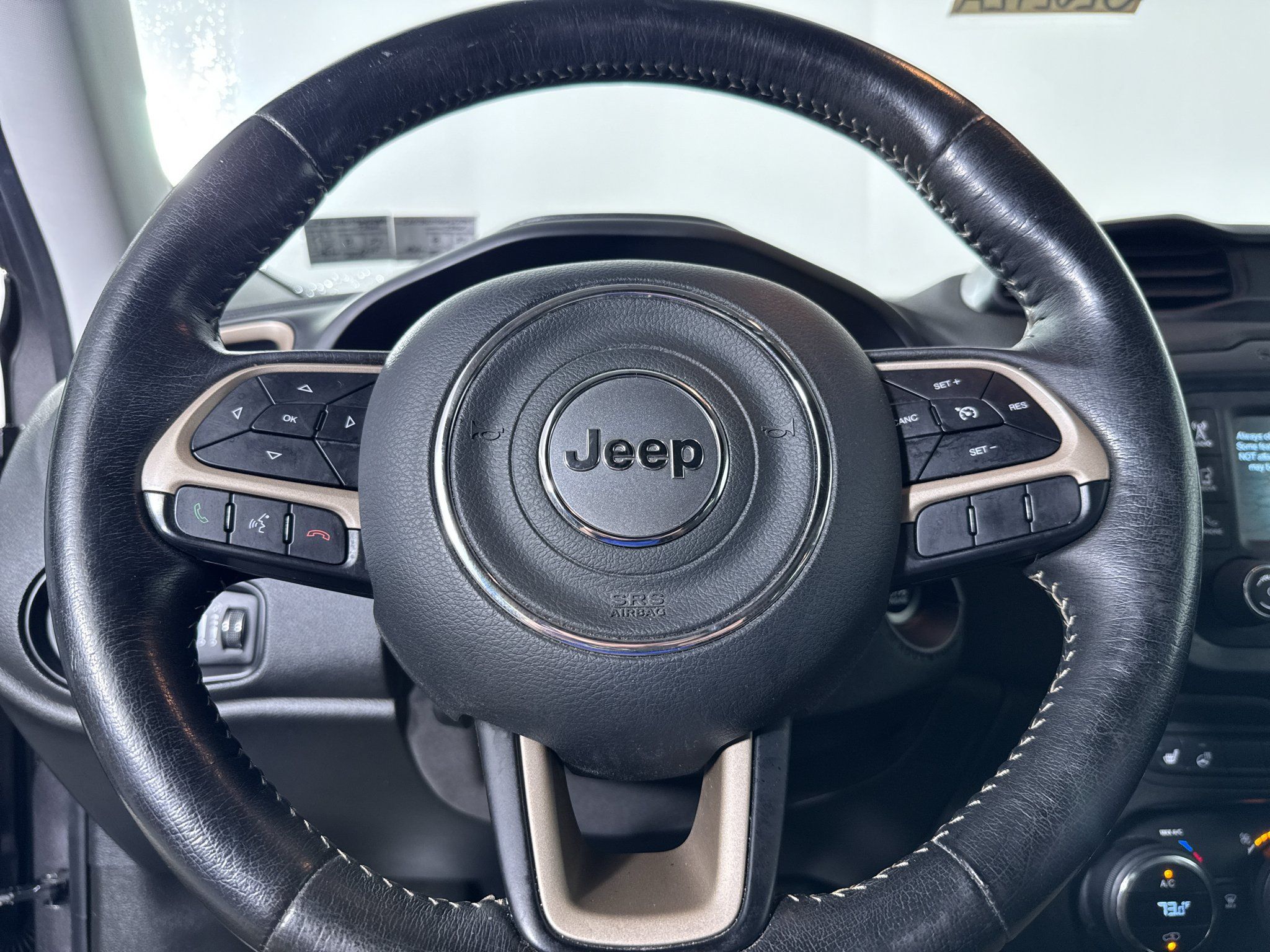 Used 2016 Jeep Renegade Limited w/ Safety & Security Group AWD/4WD image 22