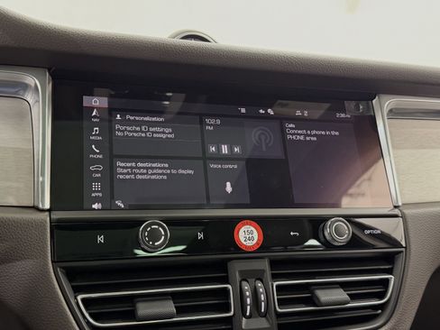 New 2026 Porsche Macan image 41