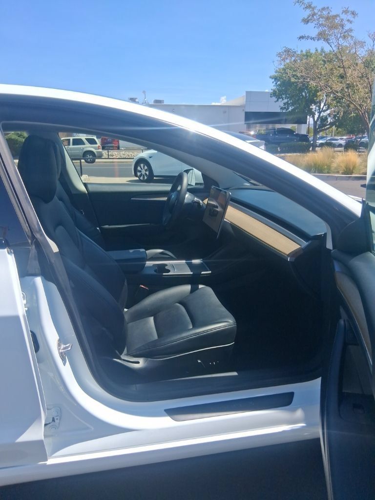 Used 2023 Tesla Model 3 Standard Range RWD image 14
