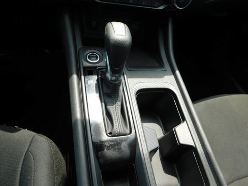 Used 2024 Nissan Sentra S FWD image 16