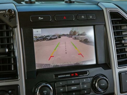Used 2020 Ford F150 Lariat w/ Trailer Tow Package AWD/4WD image 16