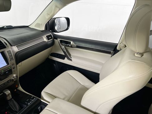 Used 2020 Lexus GX 460 Premium image 24