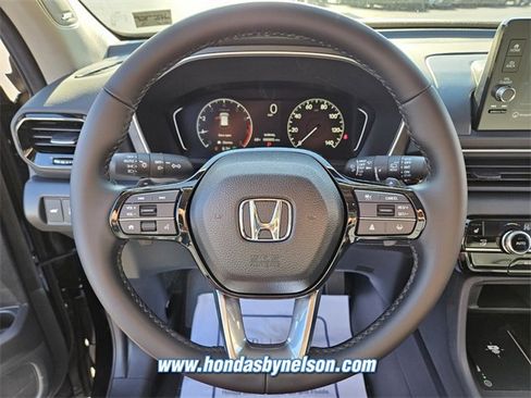 New 2025 Honda Pilot Touring image 13