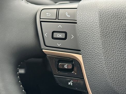 New 2026 Toyota Crown Signia image 26