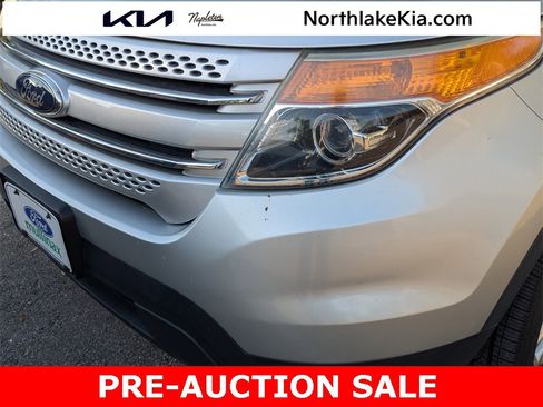 Used 2014 Ford Explorer XLT w/ Equipment Group 202A image 5