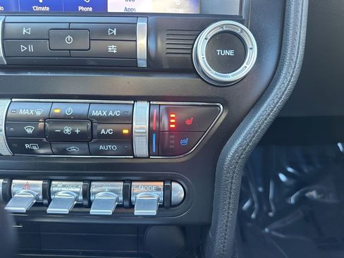 Used 2020 Ford Mustang Premium image 21