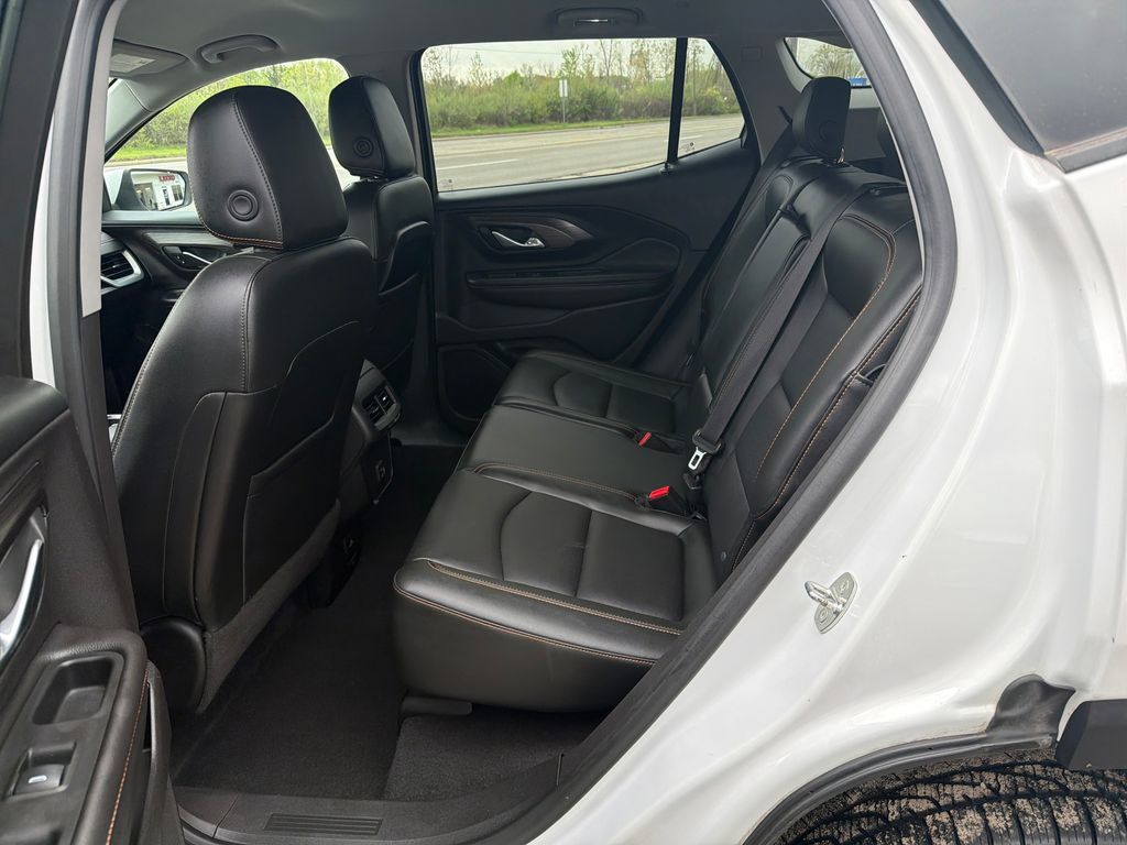 Used 2019 GMC Terrain SLT w/ Preferred Package FWD image 26
