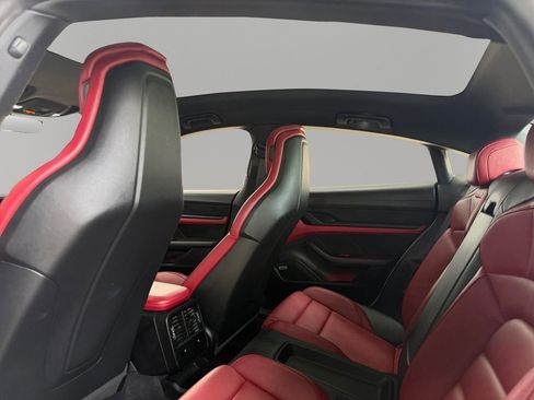 Used 2020 Porsche Taycan 4S image 28