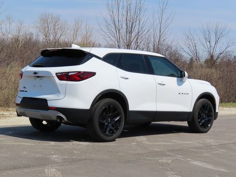 Used 2021 Chevrolet Blazer LT image 3