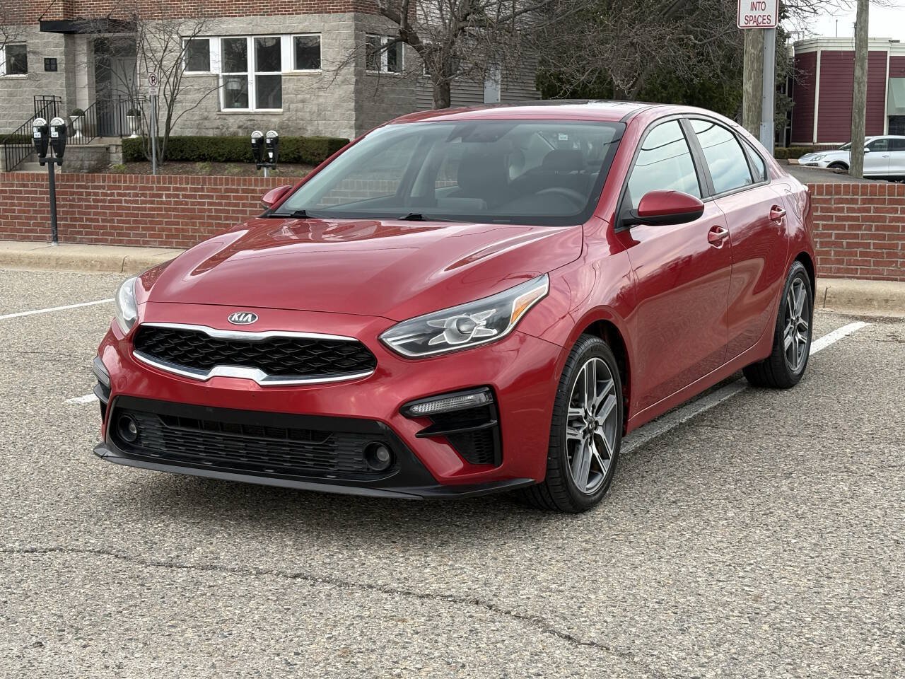 Used 2019 Kia Forte S w/ S Premium Package FWD image 3