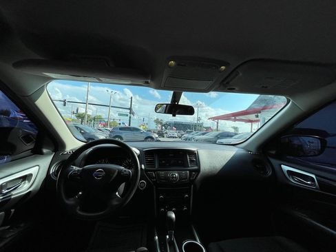 Used 2018 Nissan Pathfinder S FWD image 20