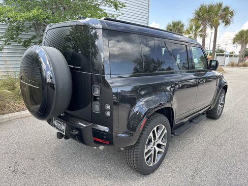 New 2026 Land Rover Defender 110 X-Dynamic SE AWD/4WD image 6