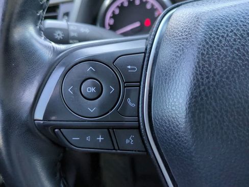 Certified 2019 Toyota Camry SE w/ Convenience Package image 23