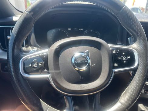 Used 2019 Volvo XC60 T6 R-Design w/ Protection Package Premier AWD/4WD image 11
