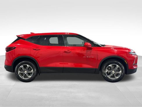 Used 2023 Chevrolet Blazer LT w/ Driver Confidence Package AWD/4WD image 9