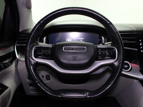 Used 2022 Jeep Grand Wagoneer Series I AWD/4WD image 24