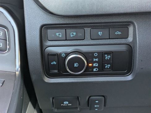 Used 2024 Ford F250 Platinum image 30