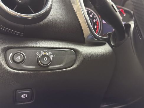 Used 2023 Chevrolet Blazer LT w/ Driver Confidence Package image 18