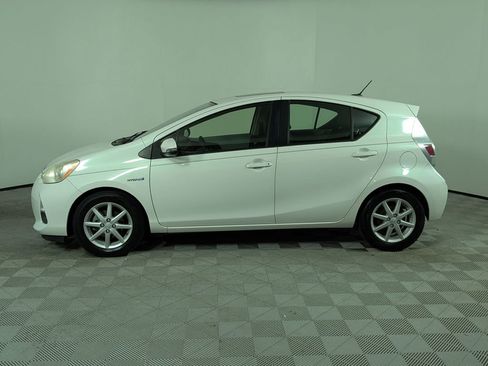 Used 2013 Toyota Prius C Three FWD image 6