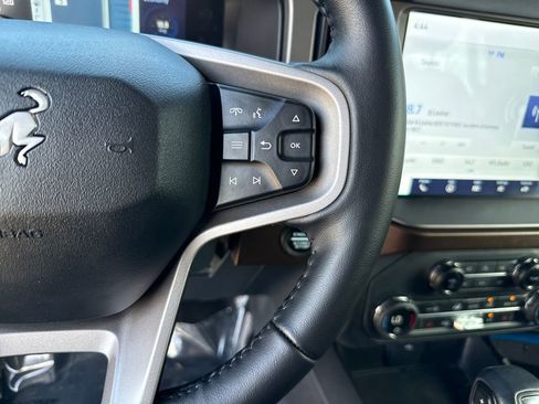 Used 2023 Ford Bronco Outer Banks image 16