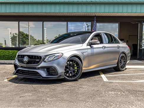 Used 2019 Mercedes-Benz E 63 AMG S image 5