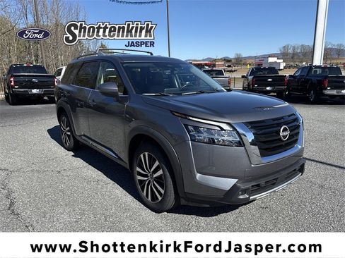 Used 2023 Nissan Pathfinder Platinum w/ Cargo Package image 1