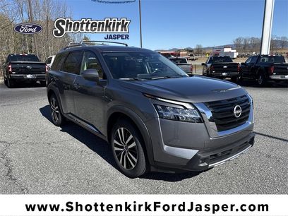 Used 2023 Nissan Pathfinder Platinum w/ Cargo Package
