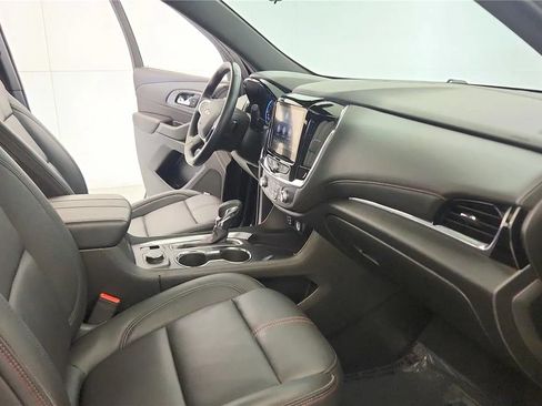 Used 2023 Chevrolet Traverse RS AWD/4WD image 40