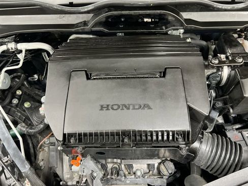 Used 2024 Honda Pilot Touring image 27