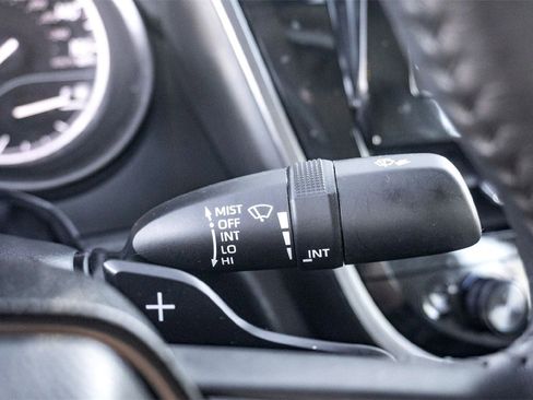 Used 2024 Toyota Camry SE image 21