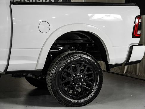 Used 2023 RAM 2500 Limited AWD/4WD image 13