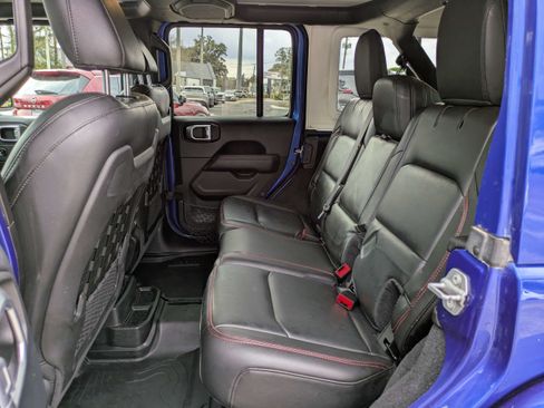 Used 2019 Jeep Wrangler Unlimited Rubicon AWD/4WD image 14