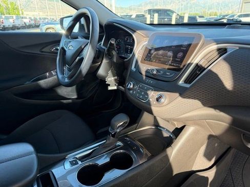 Used 2023 Chevrolet Malibu LT w/ Driver Confidence Package FWD image 11