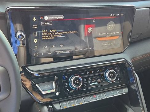 Used 2025 GMC Sierra 1500 AT4 w/ AT4 Premium Package AWD/4WD image 22