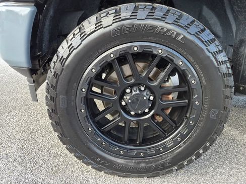Used 2020 Ford F150 Lariat w/ Equipment Group 502A Luxury AWD/4WD image 21