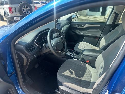 Used 2022 Ford Escape SE w/ SE Sport Appearance Package FWD image 7