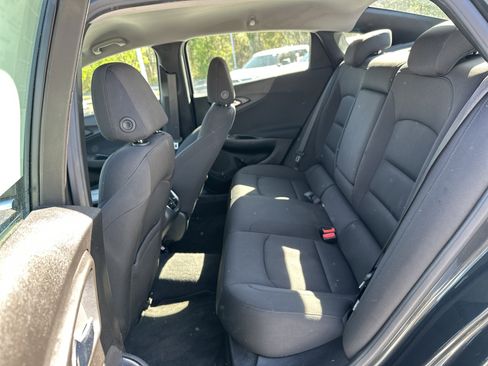 Used 2018 Chevrolet Malibu LT image 31