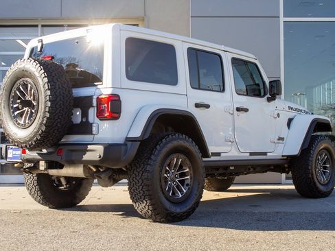 Used 2024 Jeep Wrangler Rubicon 392 image 10